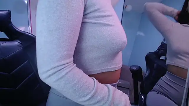 victoria hernandez t  online show from September 27, 1:05 pm