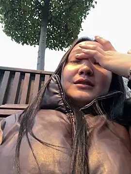 KissMeEva online show from October 18, 2:18 pm