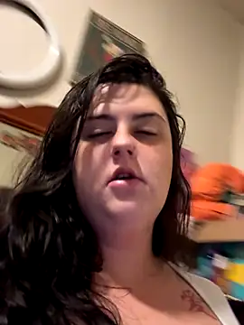 Snapshot of Juicydrip chatting on November 3, 8:37 am Juicydrip online show from November 3, 8:37 am