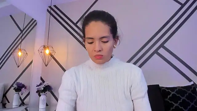 MadissonScotts online show from October 15, 11:43 am