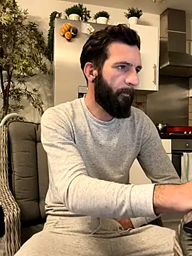 Michel huge online show from November 15, 8:11 am