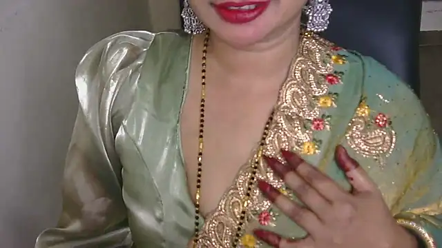 QUEEN SAKHI- online show from October 10, 6:07 pm