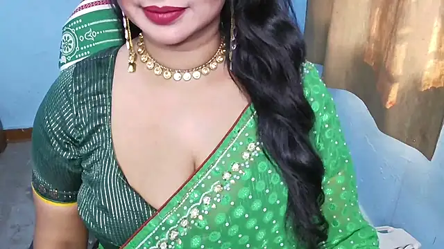 Snapshot of QUEEN_SAKHI- chatting on February 5, 7:46 am QUEEN SAKHI- online show from February 5, 7:46 am