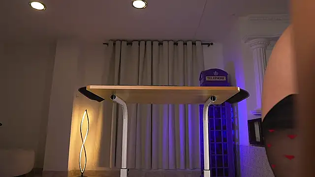 vaniaa95 online show from October 5, 1:59 am