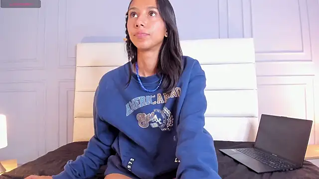 ZoeQuinn online show from October 8, 7:22 pm