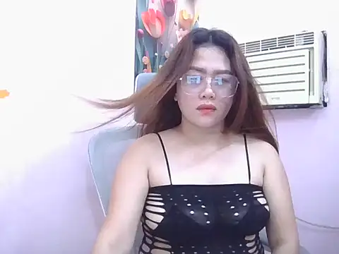 WildPussy4uxx online show from November 5, 2:28 pm