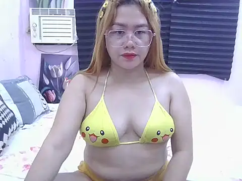 WildPussy4uxx online show from January 18, 2:32 pm