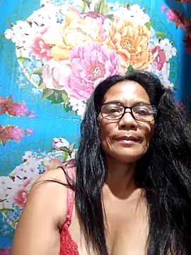 Snapshot of ImYourWoman_55 chatting on September 11, 1:55 pm ImYourWoman 55 online show from September 11, 1:55 pm