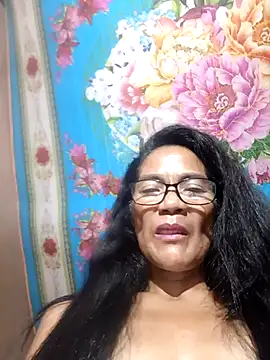 Snapshot of ImYourWoman_55 chatting on September 12, 4:51 pm ImYourWoman 55 online show from September 12, 4:51 pm