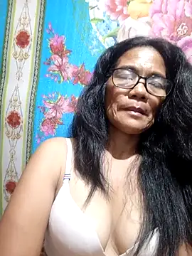 Snapshot of ImYourWoman_55 chatting on October 9, 7:01 pm ImYourWoman 55 online show from October 9, 7:01 pm