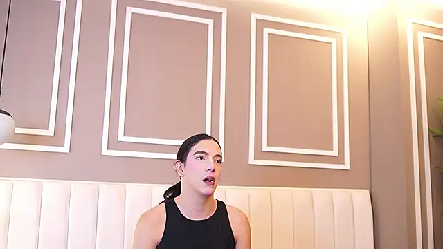 Ariaa Isabell online show from May 9, 12:54 pm