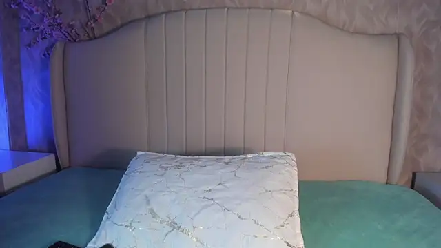 TerumiKitty online show from March 19, 8:35 pm