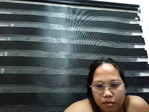 Snapshot of SpankyMyAss69 chatting on May 18, 4:13 pm SpankyMyAss69 online show from May 18, 4:13 pm