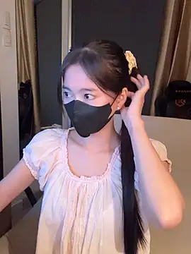Snapshot of _Meimeibaby_ chatting on April 8, 10:26 am Meimeibaby online show from April 8, 10:26 am