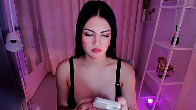 MS HAILEY online show from October 8, 11:52 am