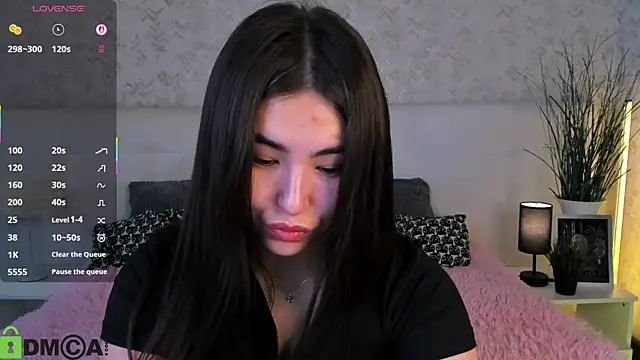 Megan Williamms online show from October 22, 12:55 am