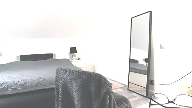 ArabianMalikah online show from February 20, 8:05 am