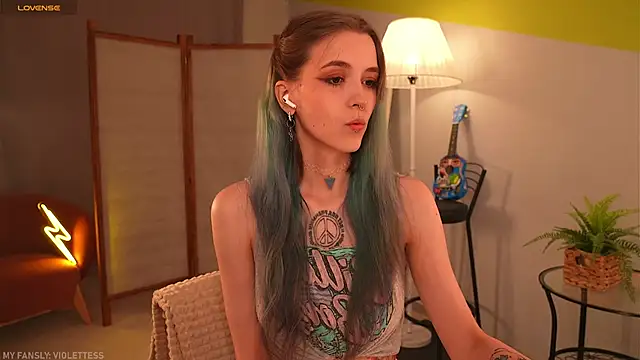 Snapshot of violetesa chatting on September 25, 1:15 pm violetesa online show from September 25, 1:15 pm