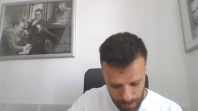 Snapshot of FROCETTO93 chatting on June 25, 11:37 am FROCETTO93 online show from June 25, 11:37 am