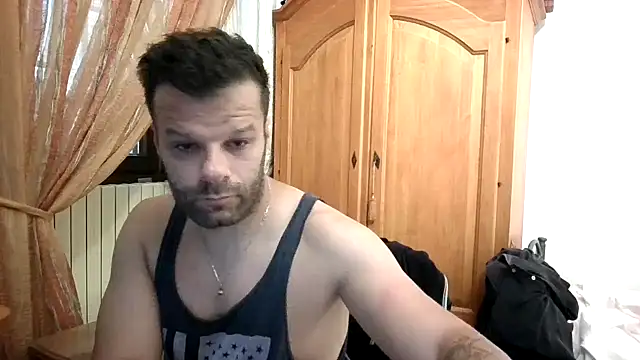 Snapshot of FROCETTO93 chatting on July 12, 5:53 am FROCETTO93 online show from July 12, 5:53 am