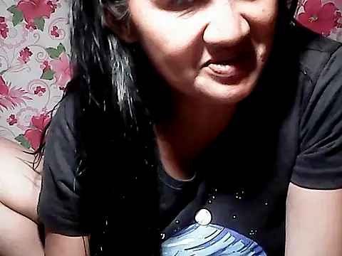 Snapshot of sh1nbae chatting on February 2, 9:52 am sh1nbae online show from February 2, 9:52 am