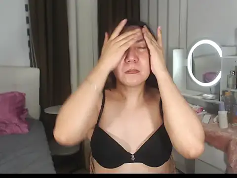 Snapshot of stellahugeX chatting on February 21, 8:10 pm stellahugeX online show from February 21, 8:10 pm