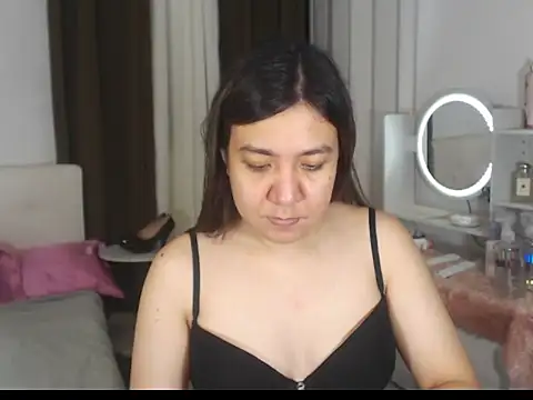 Snapshot of stellahugeX chatting on February 24, 6:50 pm stellahugeX online show from February 24, 6:50 pm