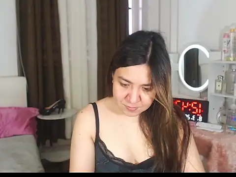 Snapshot of stellahugeX chatting on March 8, 4:49 am stellahugeX online show from March 8, 4:49 am