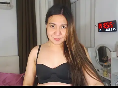 Snapshot of stellahugeX chatting on March 24, 6:24 pm stellahugeX online show from March 24, 6:24 pm