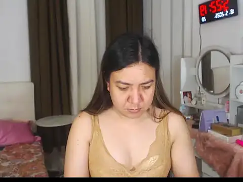 stellahugeX online show from May 17, 9:22 pm