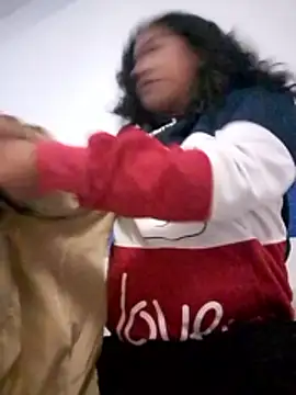 Snapshot of CloningHotline chatting on January 7, 3:09 am CloningHotline online show from January 7, 3:09 am