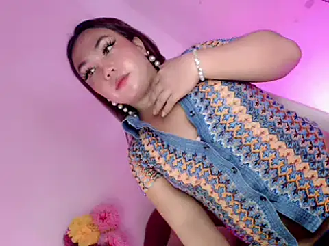 Snapshot of Dwarffuckingfinaxx chatting on November 8, 12:38 pm Dwarffuckingfinaxx online show from November 8, 12:38 pm