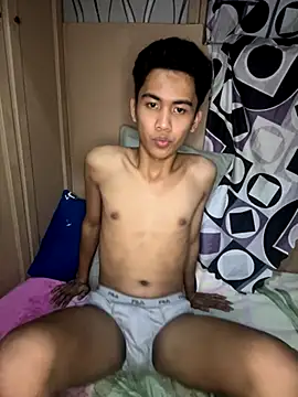 Snapshot of Demure_Asian143 chatting on September 24, 11:13 am Demure Asian143 online show from September 24, 11:13 am