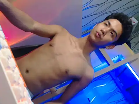 Snapshot of Demure_Asian143 chatting on October 5, 3:43 pm Demure Asian143 online show from October 5, 3:43 pm