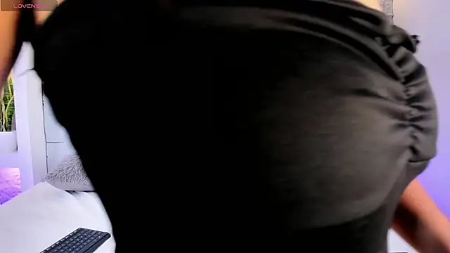 LovelyEyesx online show from March 29, 11:54 am