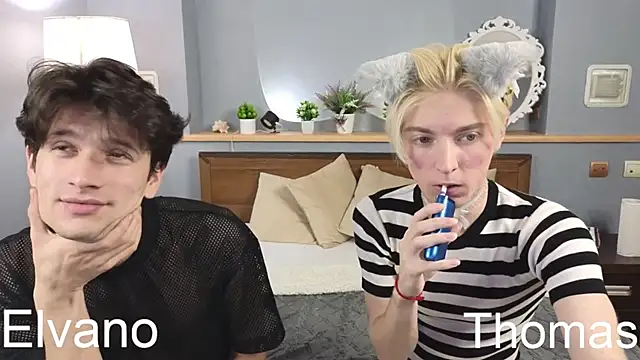 Snapshot of fiachand chatting on October 24, 10:17 pm fiachand online show from October 24, 10:17 pm