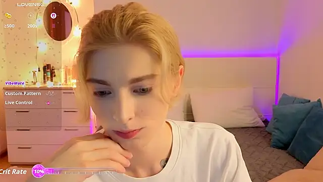 fiachand online show from March 9, 6:01 pm