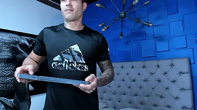 andres-clark92 online show from February 28, 3:24 pm