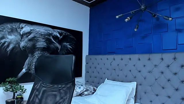 andres-clark92 online show from April 2, 7:55 pm