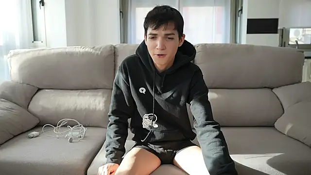 MattyandAiden online show from May 9, 5:29 pm