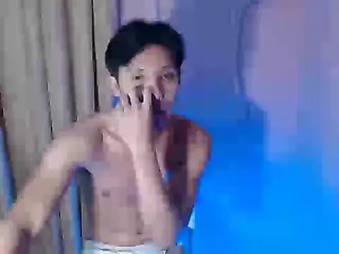 Snapshot of darryl_hugecok chatting on March 26, 6:02 pm darryl hugecok online show from March 26, 6:02 pm