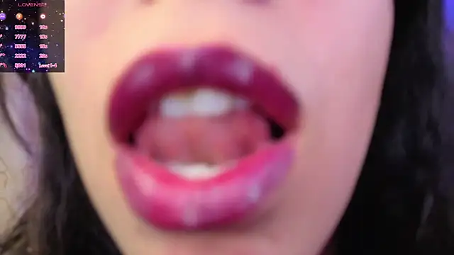 Miranda sexlove  online show from March 8, 7:06 pm