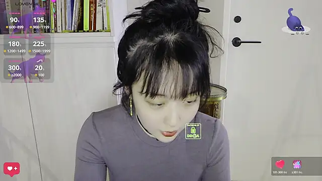 Etherealcat33 online show from March 23, 6:39 am