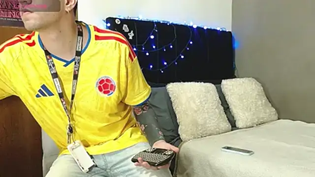 Matteo12  online show from June 24, 3:05 am