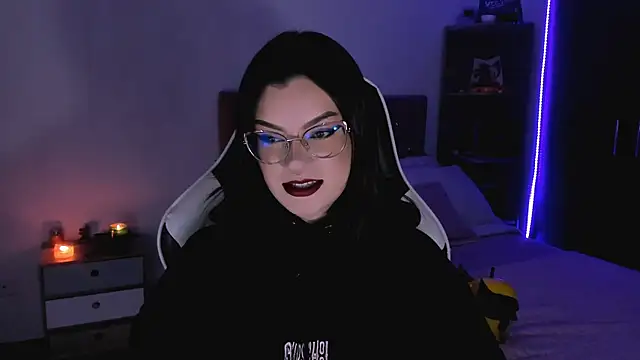 OphelianaRose33 online show from September 25, 10:35 pm