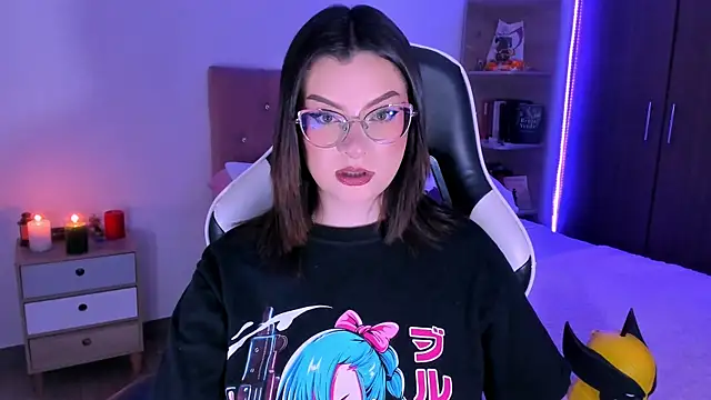 OphelianaRose33 online show from November 13, 10:41 pm