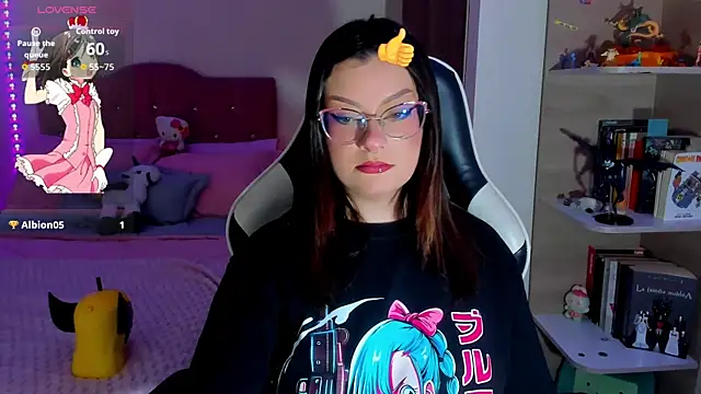 Snapshot of OphelianaRose33 chatting on March 20, 10:58 pm OphelianaRose33 online show from March 20, 10:58 pm