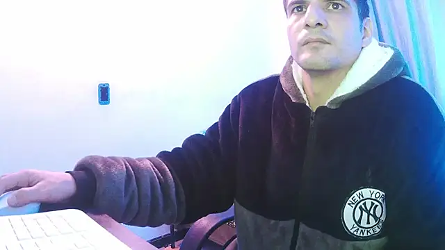 Snapshot of Braulio_master chatting on September 27, 10:37 pm Braulio master online show from September 27, 10:37 pm