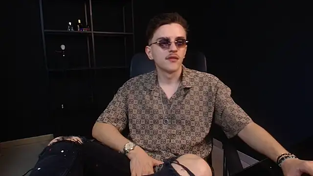 FelixStarkk online show from June 21, 4:37 am