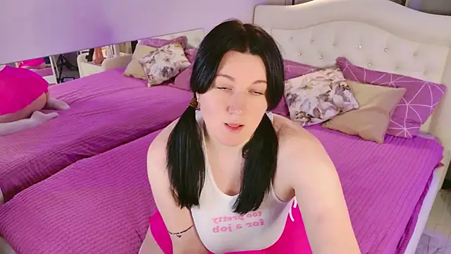 Snapshot of love_me__tonight_ chatting on November 4, 10:20 pm love me tonight online show from November 4, 10:20 pm